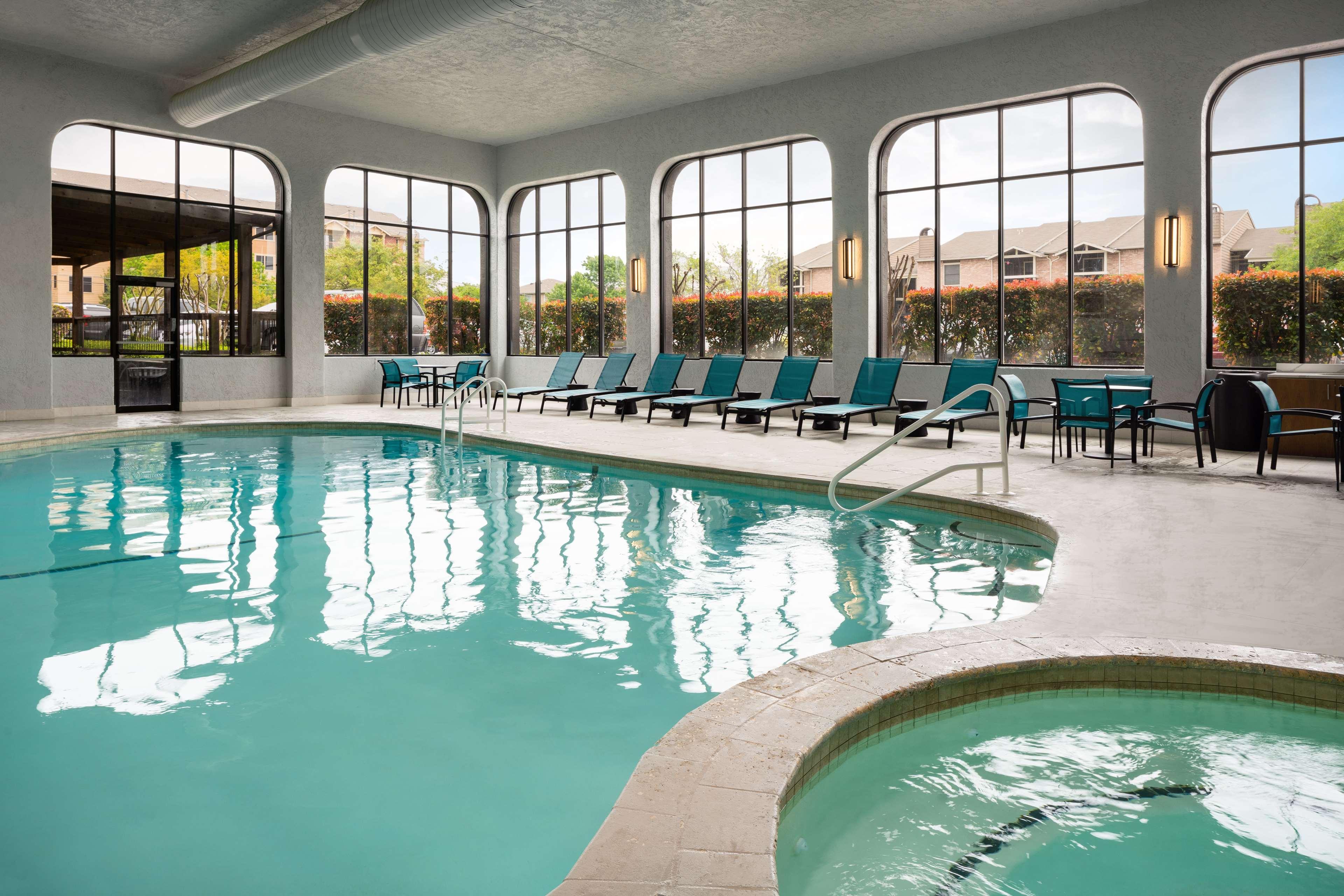 Embassy Suites By Hilton Austin Central Exteriör bild