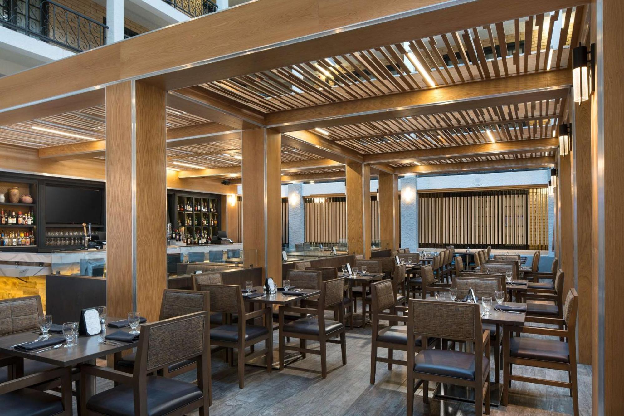 Embassy Suites By Hilton Austin Central Exteriör bild
