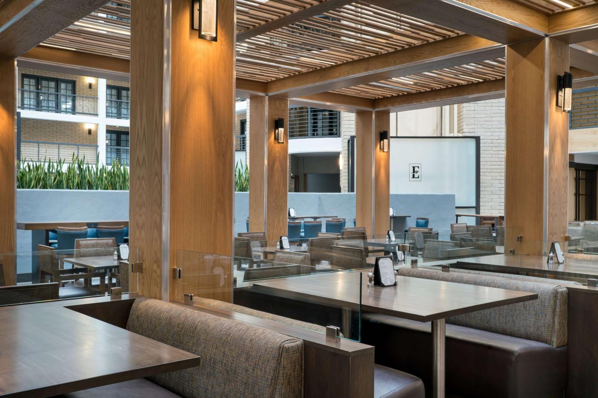 Embassy Suites By Hilton Austin Central Exteriör bild